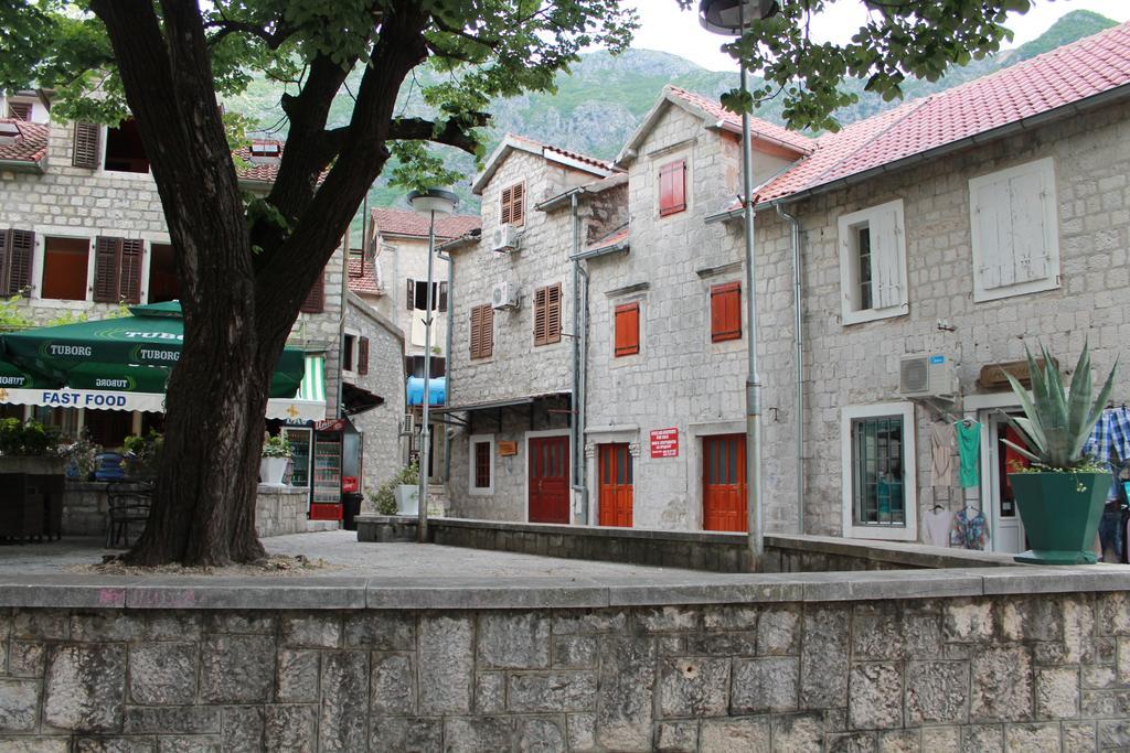 Apartment Katarina Risan Exterior photo